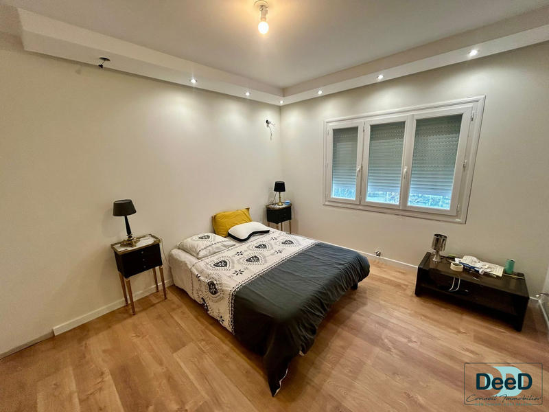 Maison ancienne - 155 m² - 3 pièces