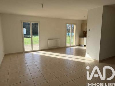Maison - 90 m² - 5 pièces