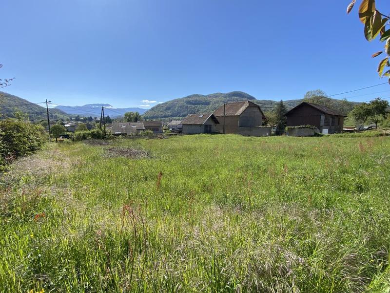 Terrain constructible - 628 m²