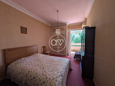 Maison - 315 m² - 7 pièces