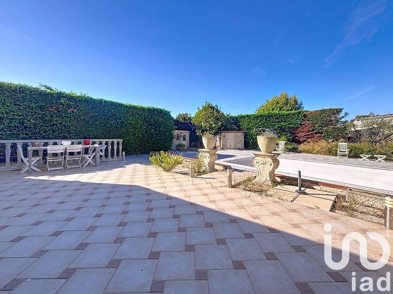 Maison - 280 m² - 7 pièces