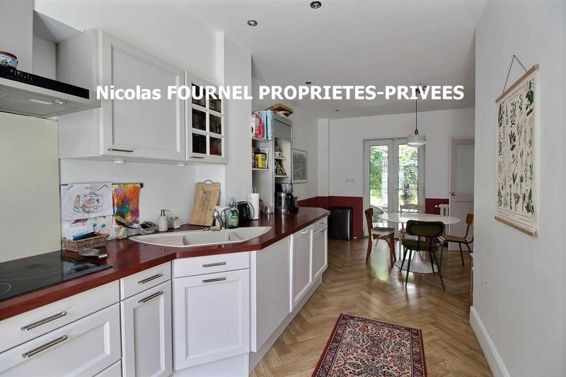 Propriété - 275 m² - 8 pièces
