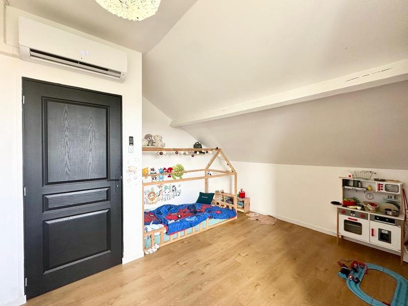 Maison - 111 m² - 5 pièces