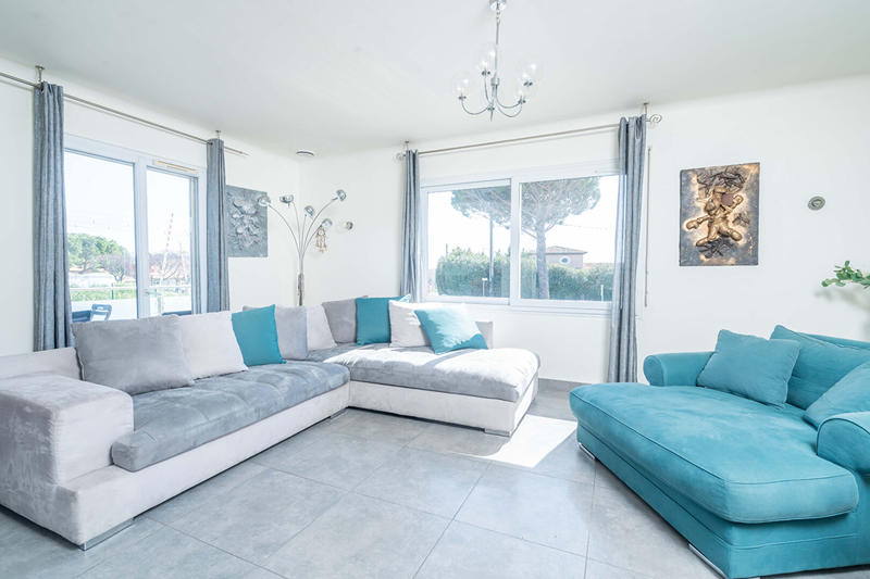 Maison - 154 m² - 8 pièces