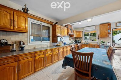 Villa - 197 m² - 6 pièces