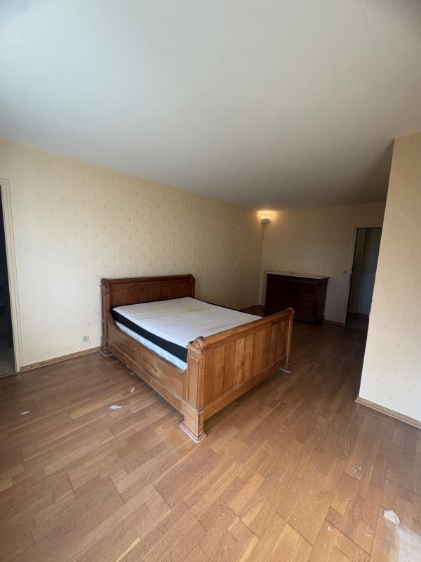 Maison - 213 m² - 5 pièces