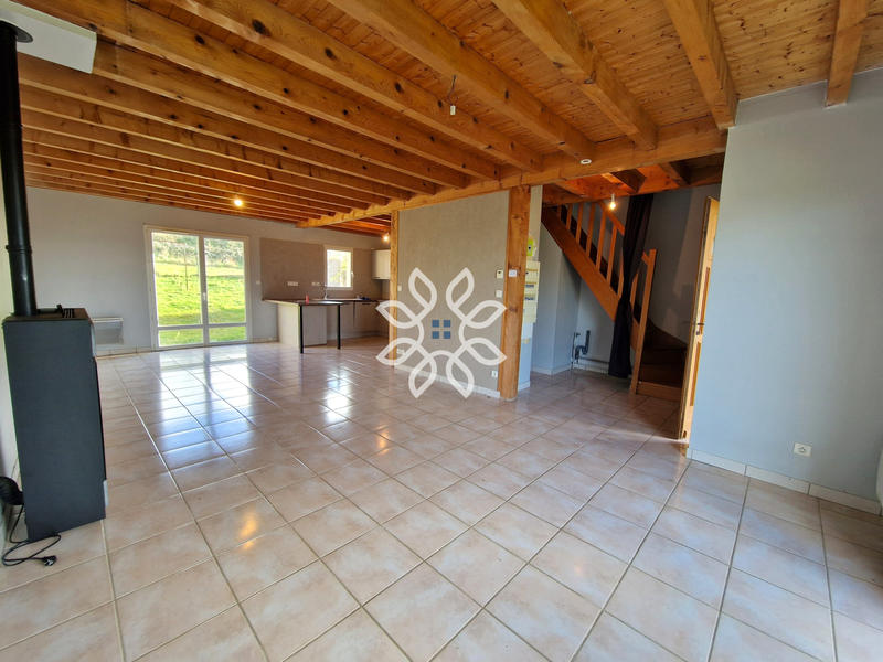 Maison de village - 100 m² - 4 pièces