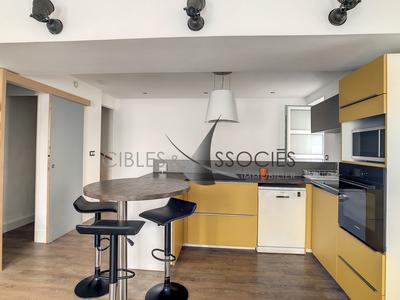 Maison traditionnelle - 85 m² - 4 pièces