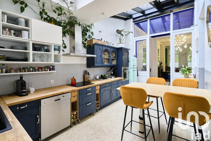 Appartement - 152 m² - 6 pièces