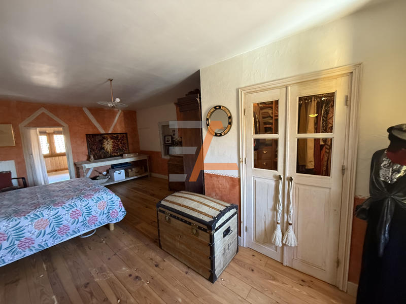 Maison - 175 m² - 6 pièces