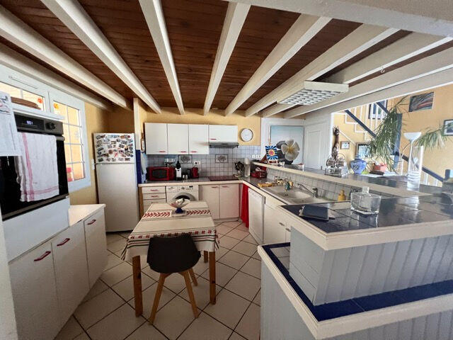 Local d'activité / Entrepôt - 145 m² - 6 pièces