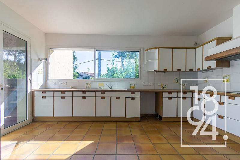 Maison - 197 m² - 5 pièces