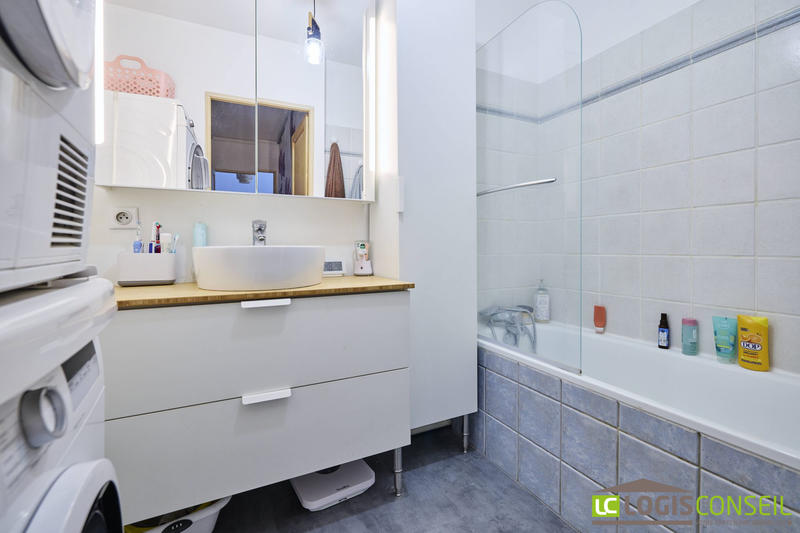 Appartement - 64 m² - 3 pièces