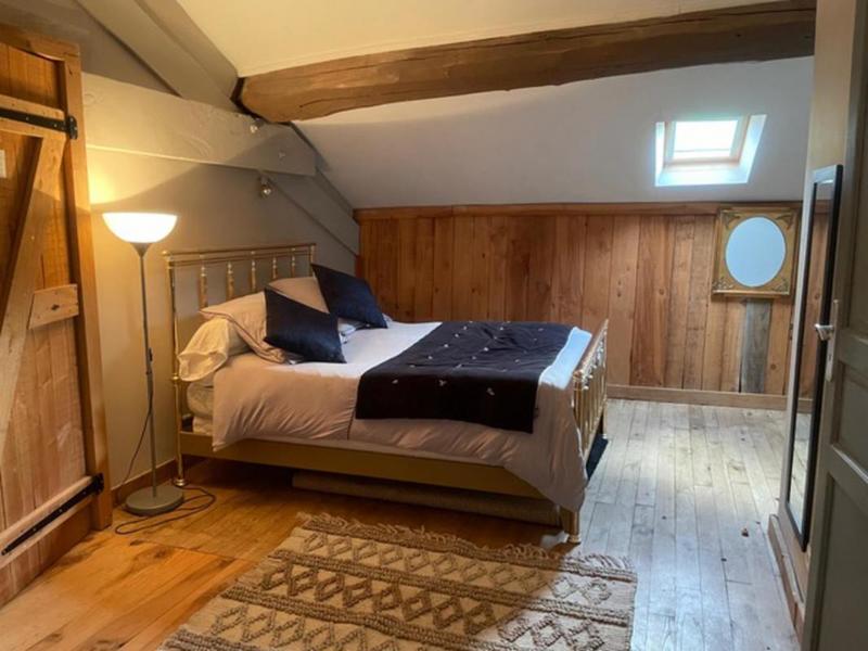 Maison en pierre - 450 m² - 12 pièces