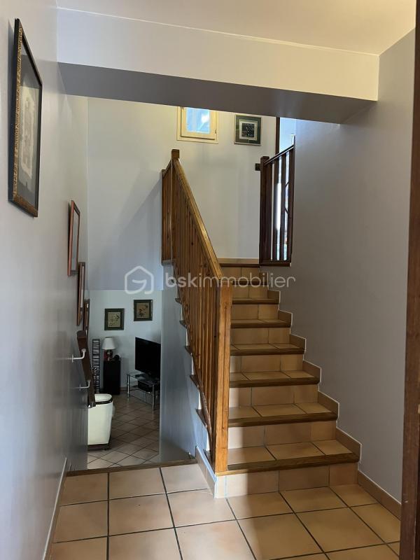 Maison - 196 m² - 6 pièces