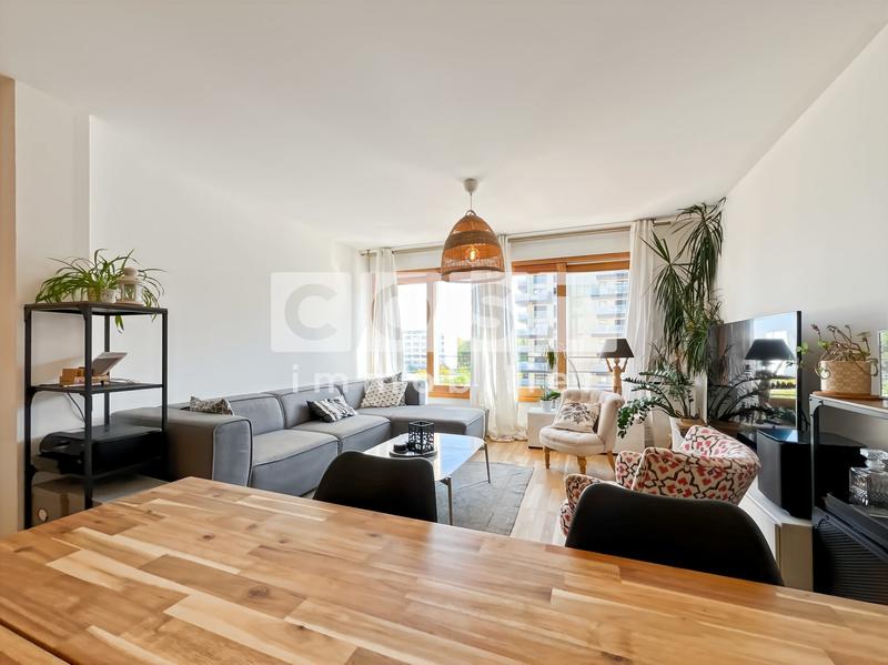 Appartement - 104 m² - 5 pièces