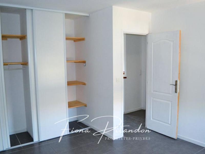 Immeuble - 142 m² - 8 pièces