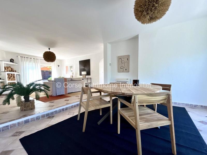 Villa - 148 m² - 6 pièces