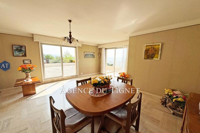 Appartement - 110 m² - 5 pièces