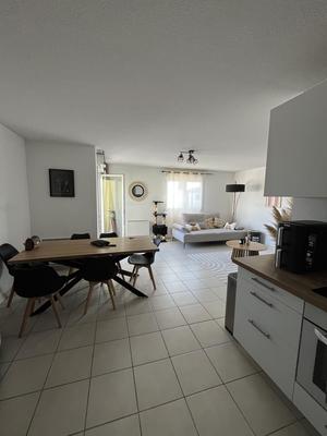 Appartement - 65 m² - 3 pièces