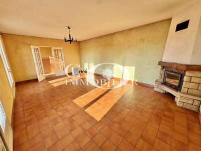 Maison - 99 m² - 4 pièces