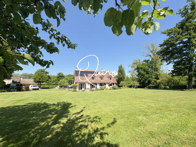 Maison - 137 m² - 7 pièces