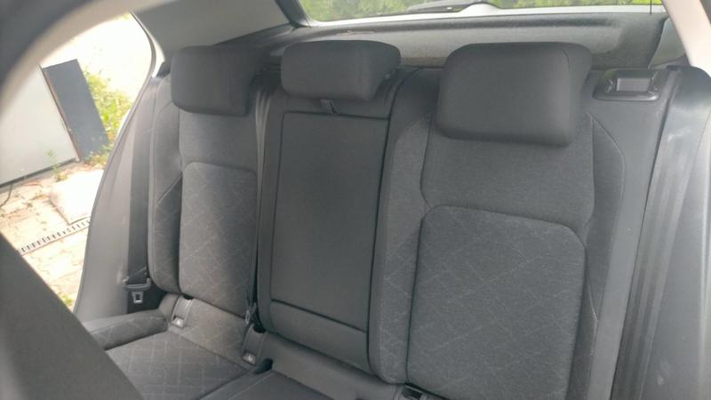 Volkswagen Golf VIII 2.0 Tdi 115 Confort Business