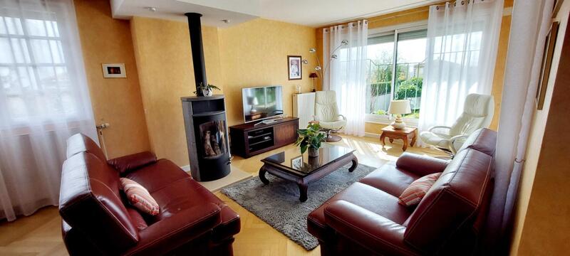 Villa - 188 m² - 8 pièces