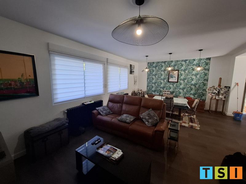 Maison - 263 m² - 8 pièces