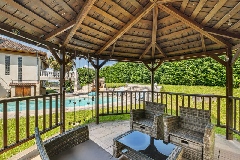 Maison - 150 m² - 6 pièces