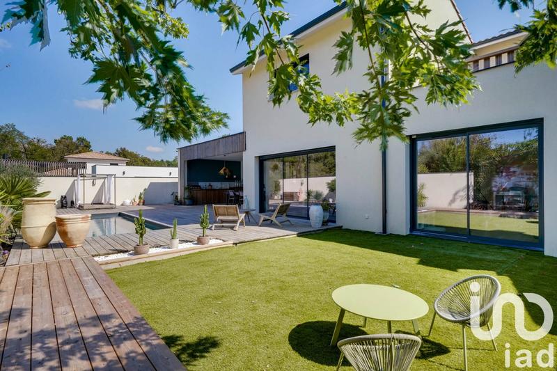 Maison - 200 m² - 6 pièces