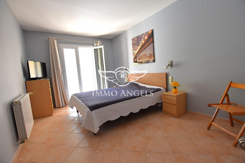 Villa - 206 m² - 9 pièces