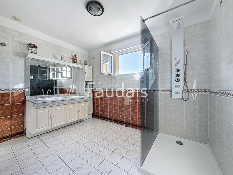 Maison - 84 m² - 4 pièces