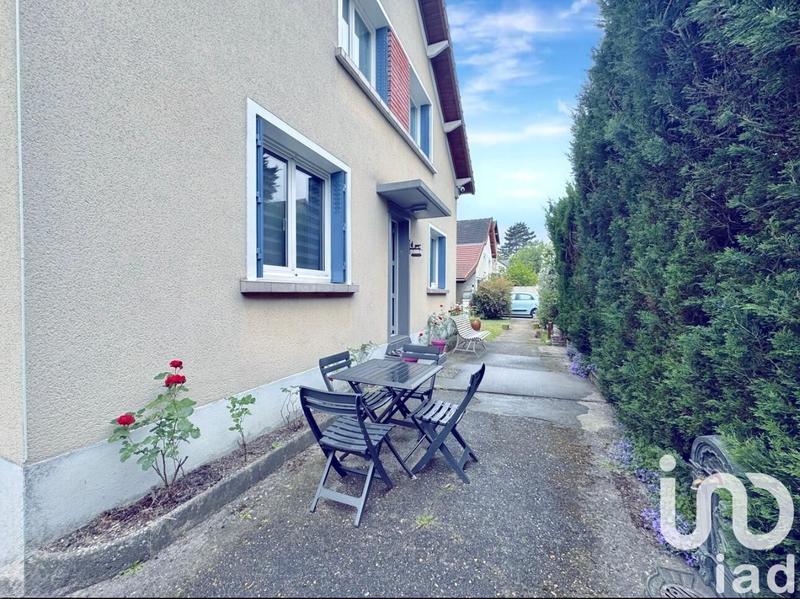 Maison - 90 m² - 5 pièces