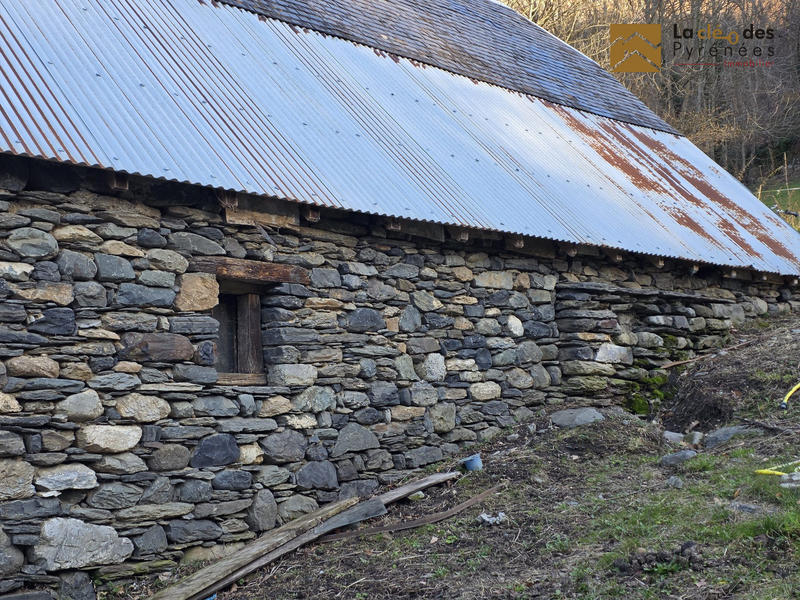 Maison ancienne - 120 m² - 1 pièce