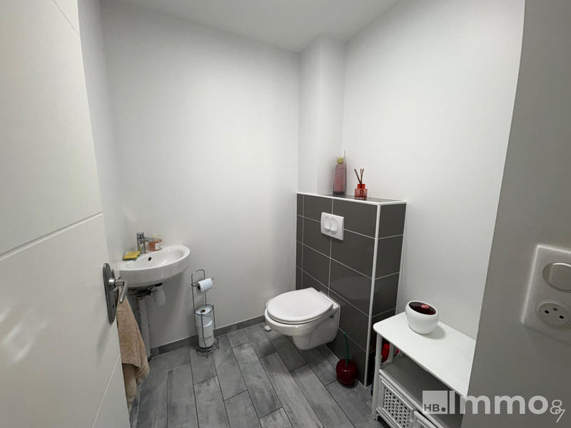 Maison contemporaine - 190 m² - 6 pièces