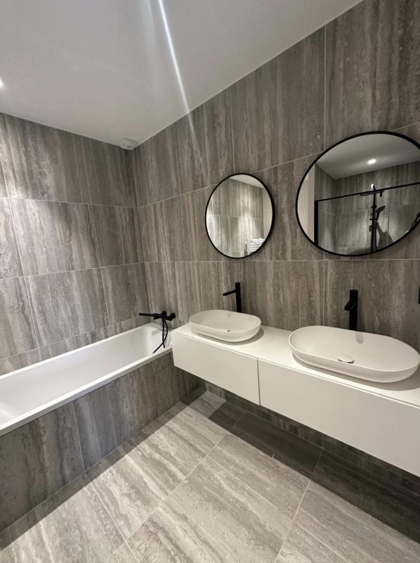 Appartement - 95 m² - 4 pièces