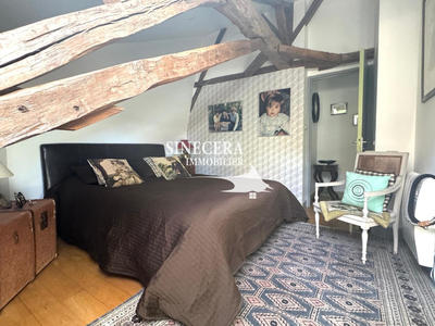 Maison - 181 m² - 6 pièces