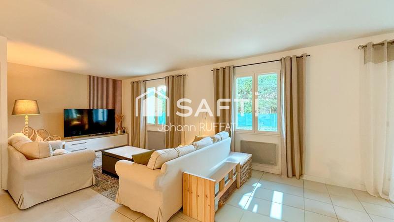 Maison - 136 m² - 8 pièces