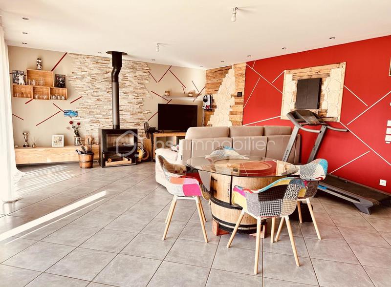 Maison traditionnelle - 120 m² - 5 pièces