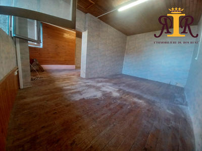 Maison - 102 m² - 4 pièces