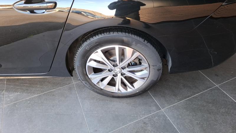 Peugeot 508 II Hybrid 225 E-Eat8 Active Pack