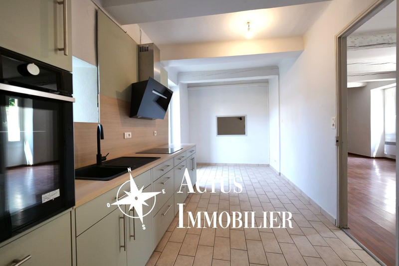 Maison - 136 m² - 6 pièces