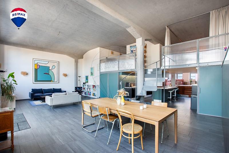 Appartement - 259 m² - 7 pièces