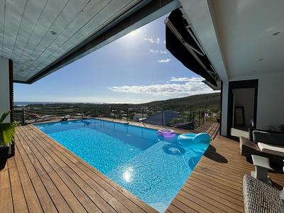 Villa - 200 m² - 5 pièces