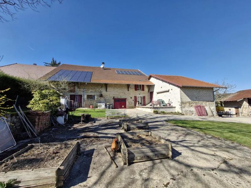 Appartement - 160 m² - 6 pièces