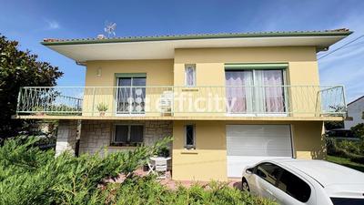 Pavillon - 136 m² - 6 pièces