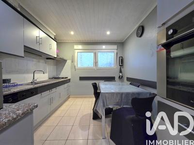 Appartement - 92 m² - 5 pièces