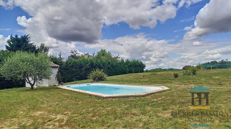 Maison ancienne - 250 m² - 7 pièces