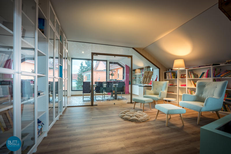 Maison - 390 m² - 11 pièces